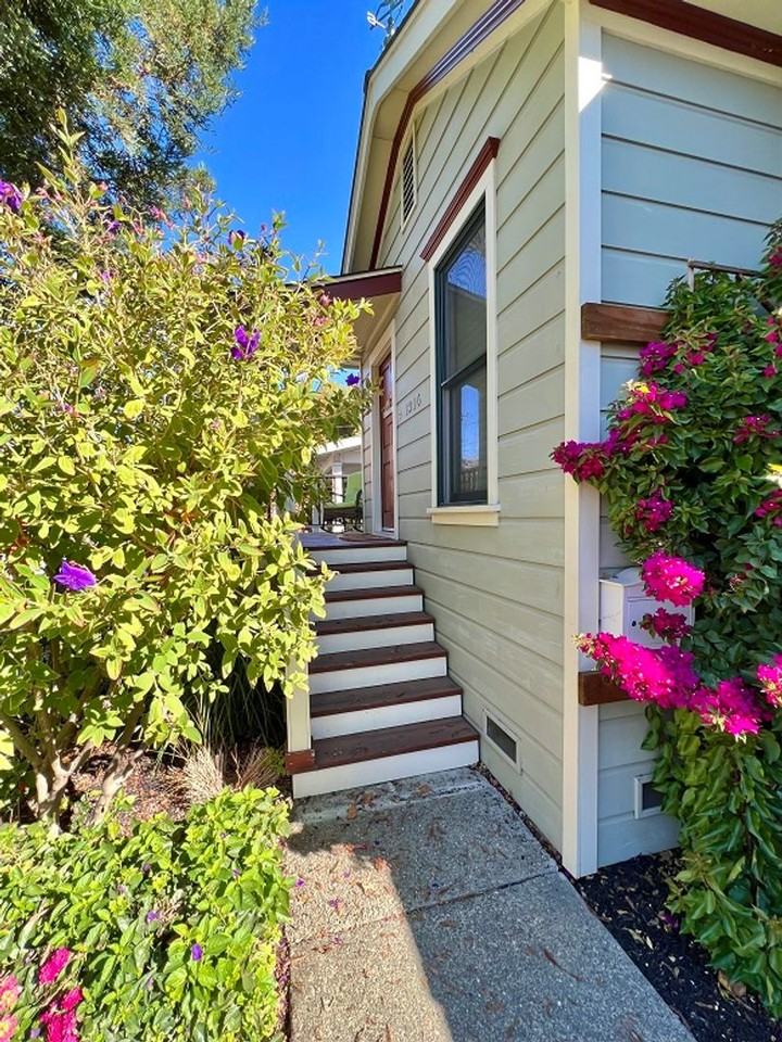 1316 Seminary St - Photo 4 of 21