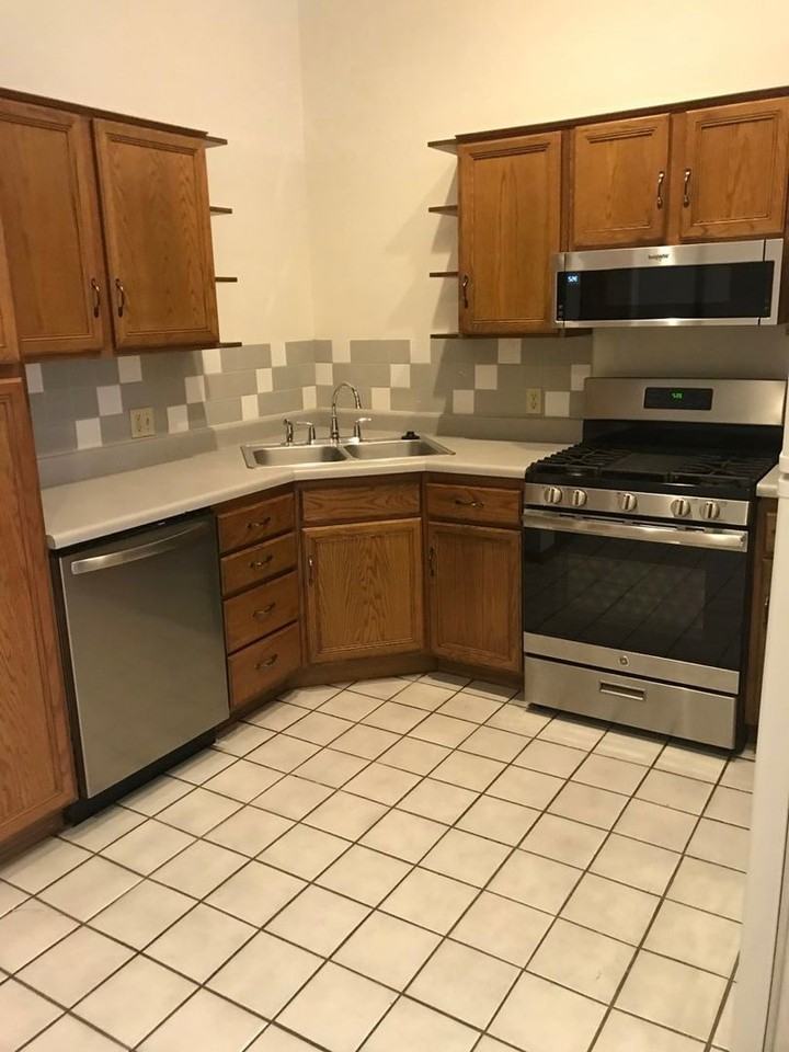 1042/1044 W. Florida Avenue - Photo 3 of 18