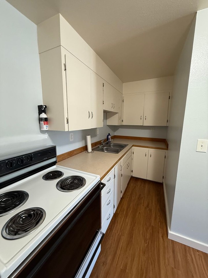 2439 Sherman - Photo 2 of 19