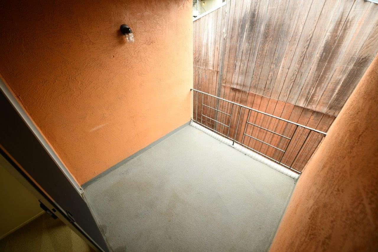 95 Linda Apartments - Photo 6 of 35