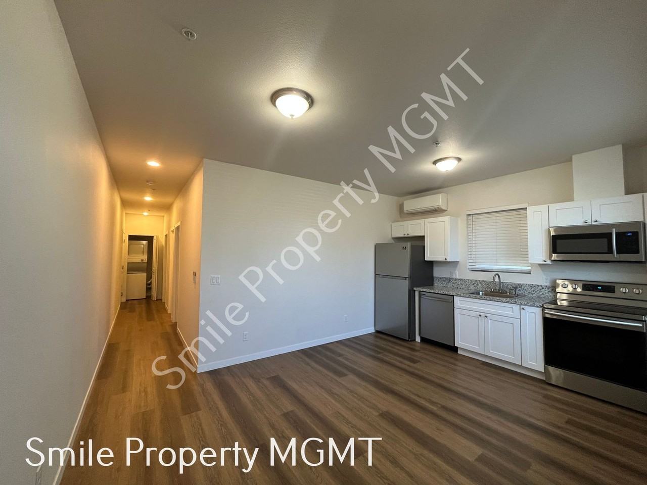 6940 Southeast Long Street - Photo 2 of 7