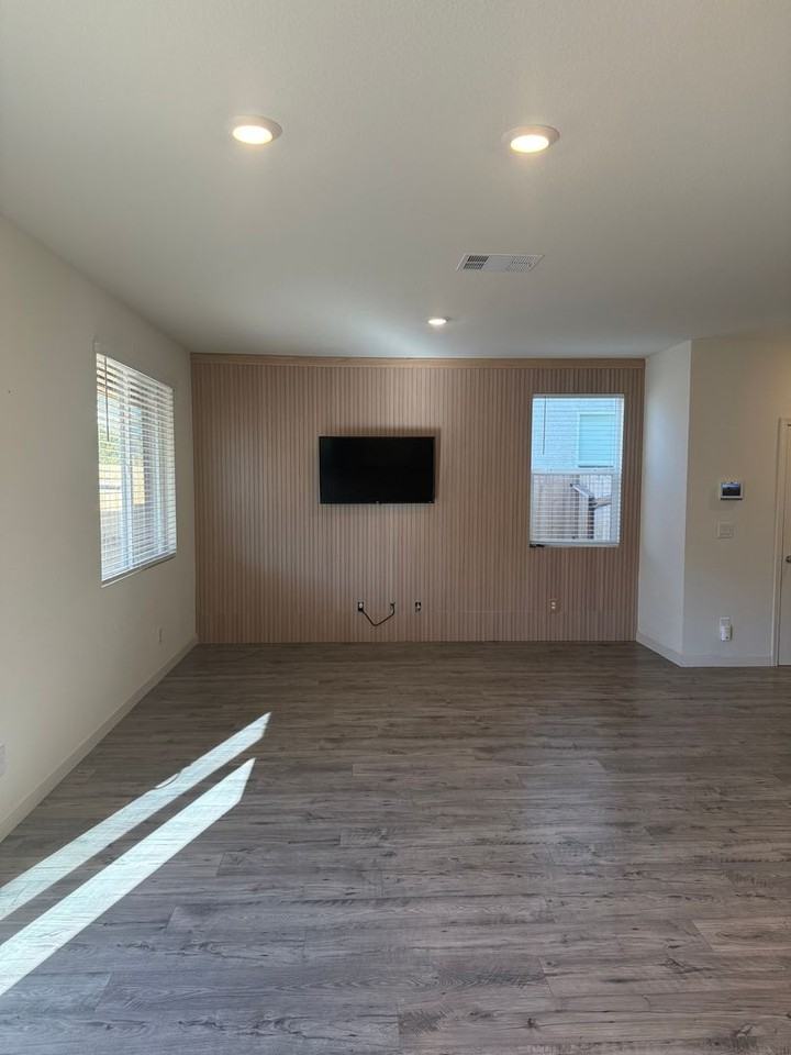 8540 Stormy Sky Lane - Photo 3 of 12