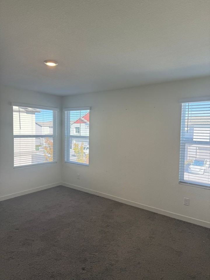 8540 Stormy Sky Lane - Photo 5 of 12