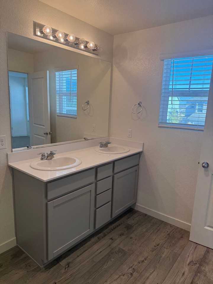 8540 Stormy Sky Lane - Photo 6 of 12