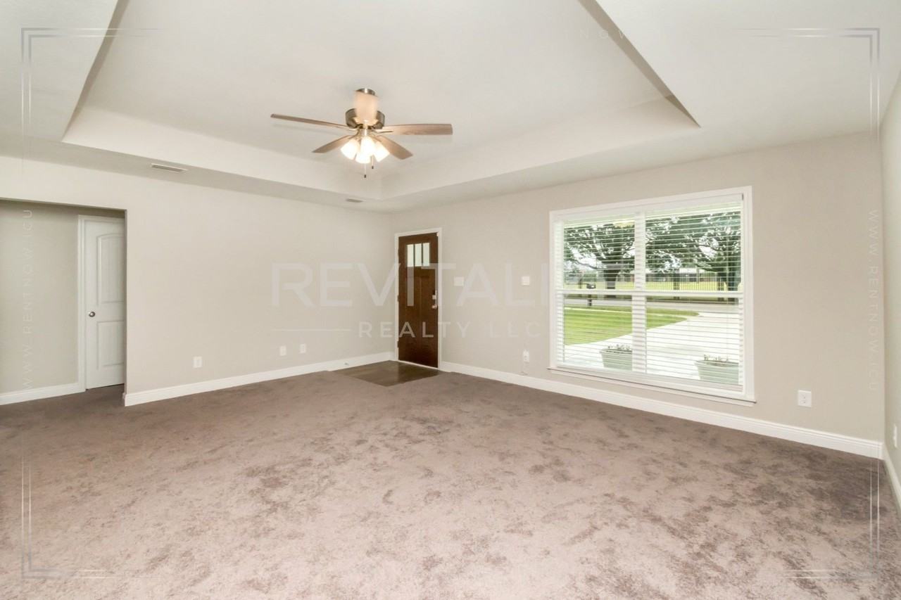 2820 Old Shell Rd - Photo 7 of 31