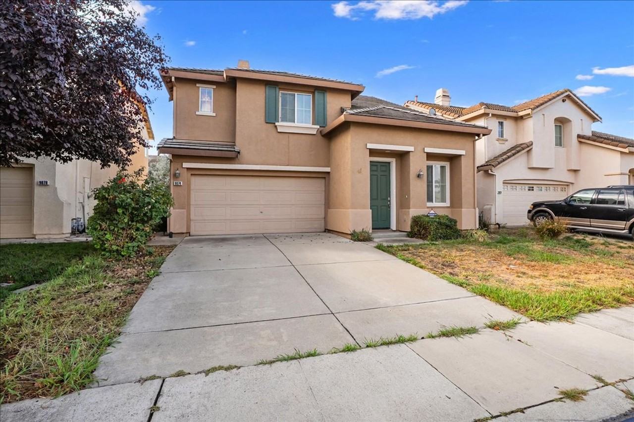9074 Piazza Ct - Photo 2 of 29