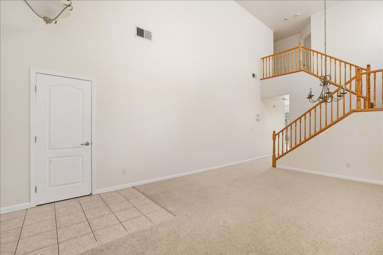 9074 Piazza Ct - Photo 3 of 29