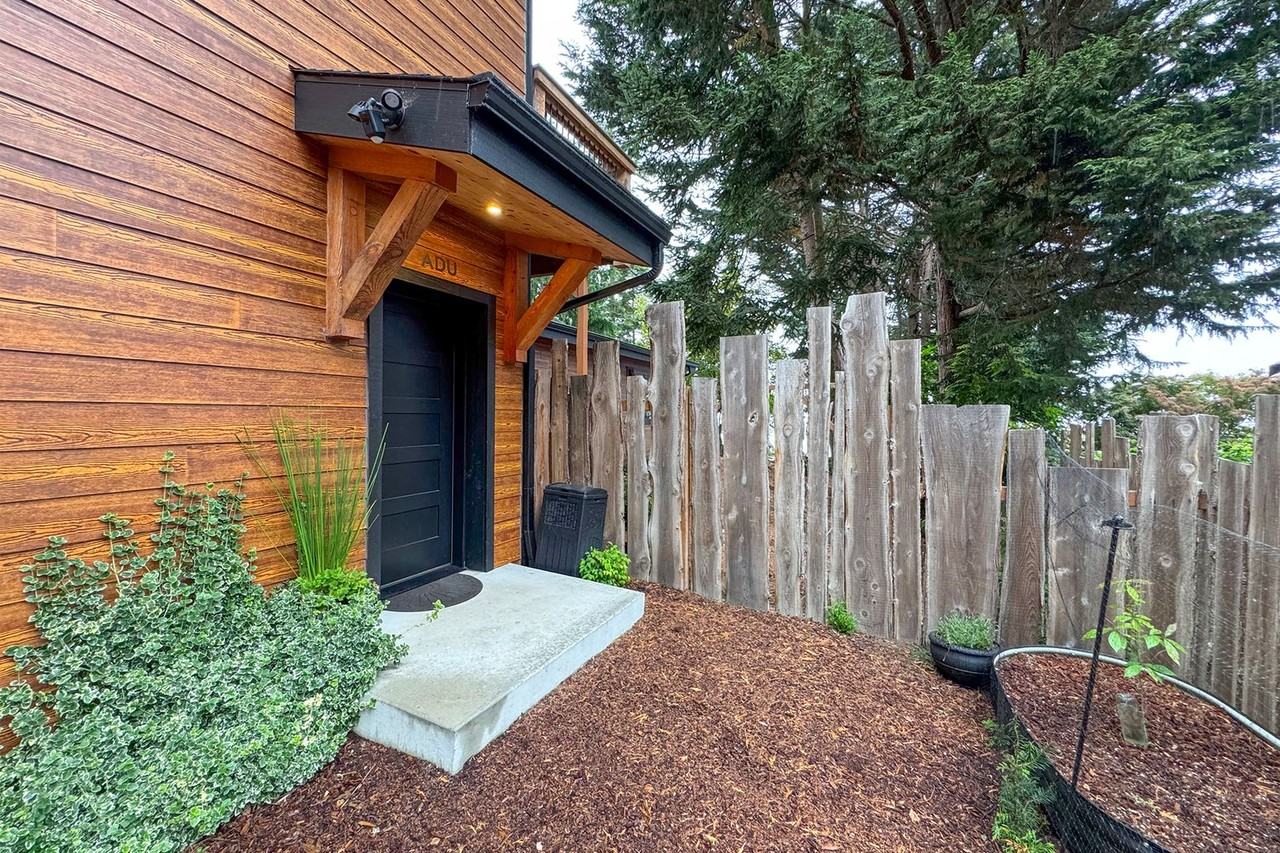 392 Rd - Photo 2 of 50