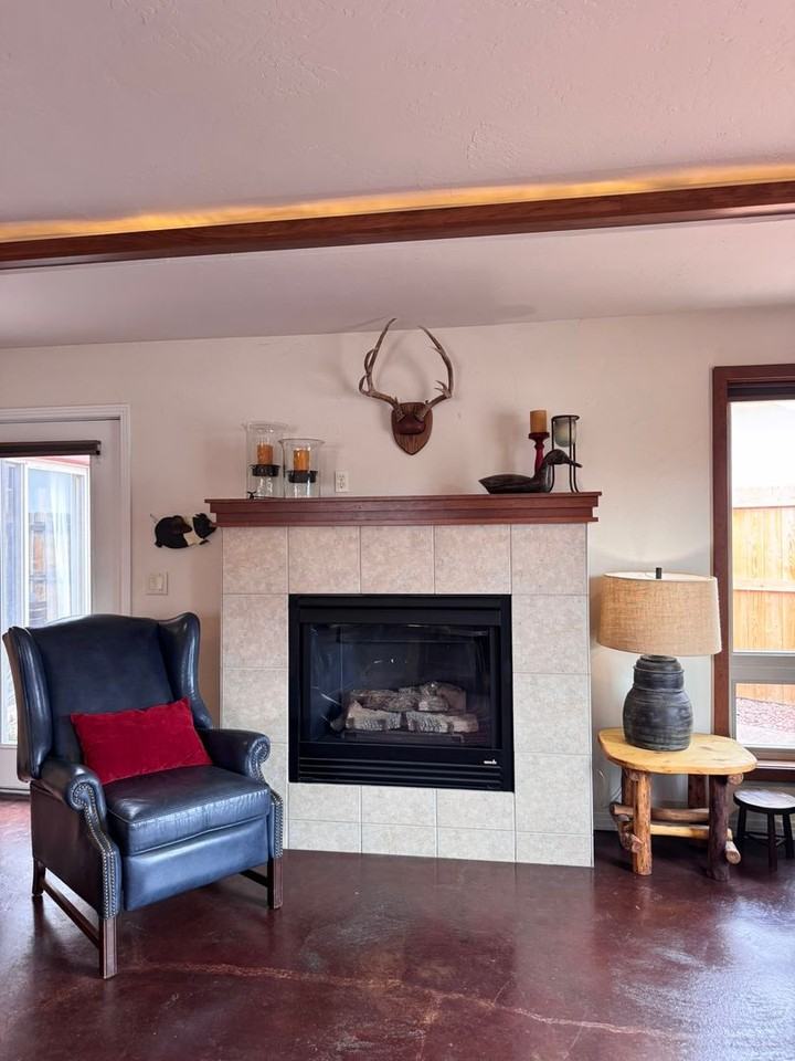 1259 Wolf Creek Ct - Photo 7 of 37