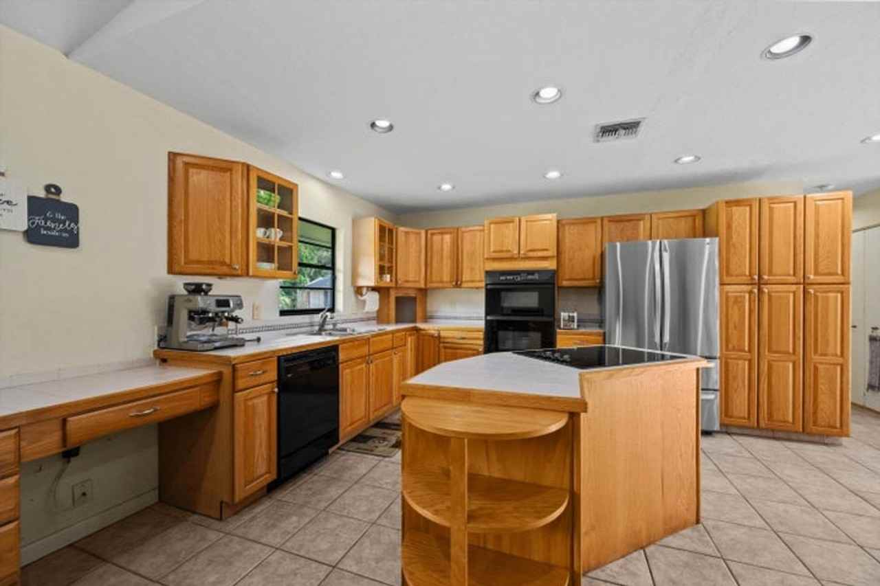 3306 Fargo Ave - Photo 3 of 18