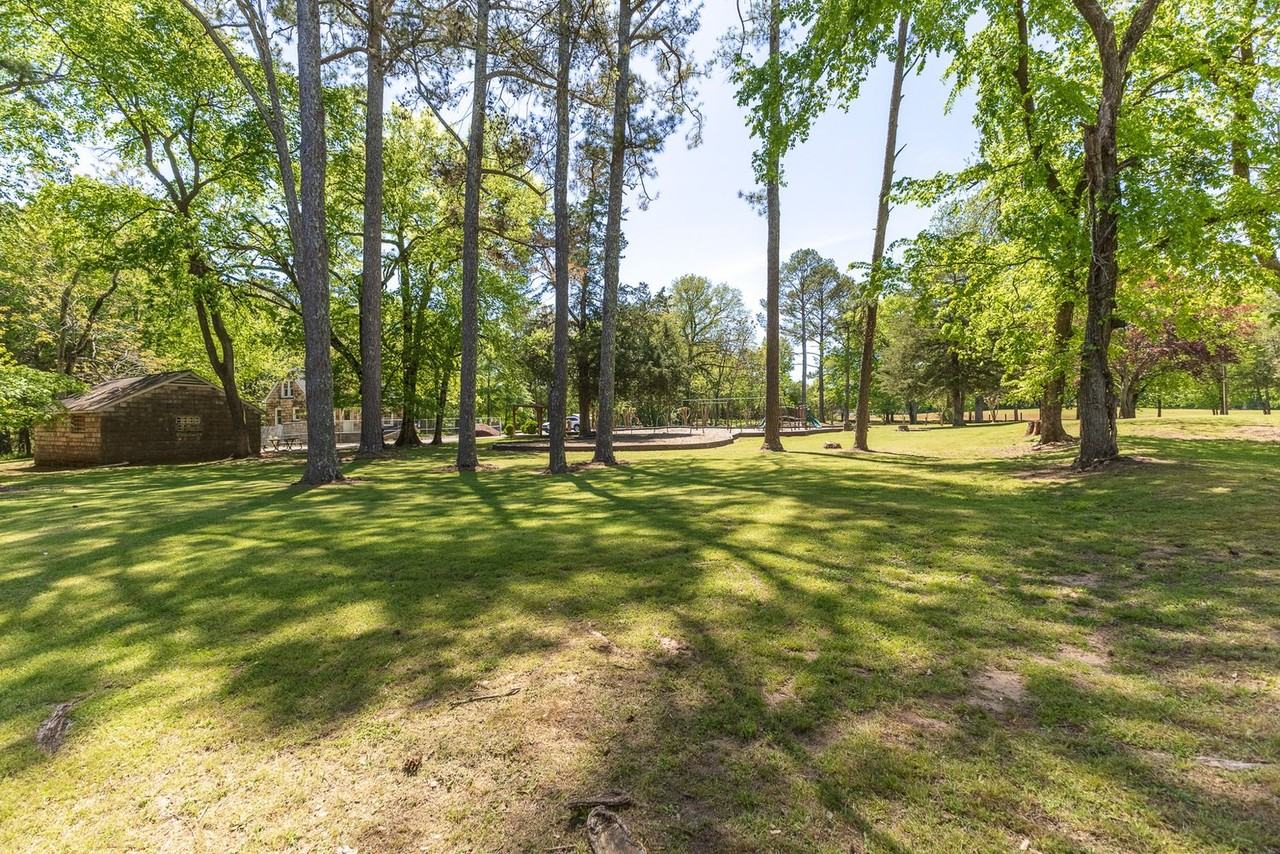 110 Copeland Drive - Photo 6 of 11