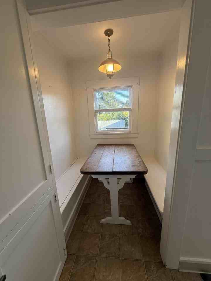 3566 Dimond Avenue - Photo 3 of 17