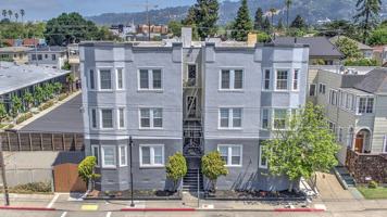 featured image of 482 40th St