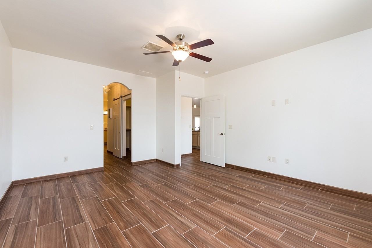 4507 Mesa Central Dr - Photo 5 of 32
