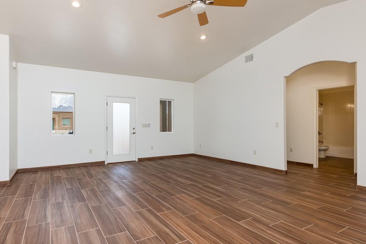 4507 Mesa Central Dr - Photo 4 of 32