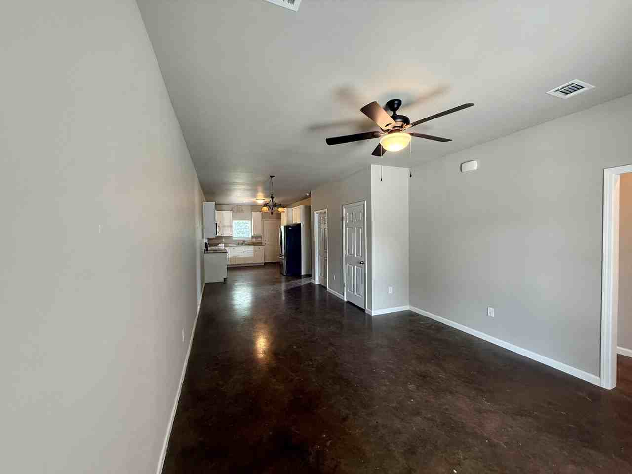 2512 West Martin Street - Photo 3 of 11