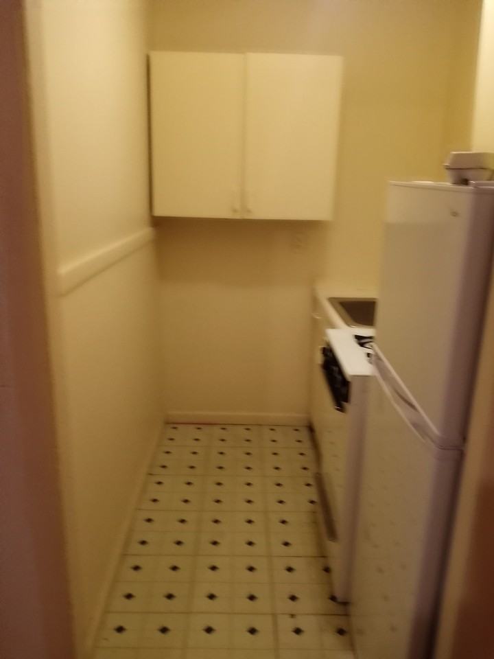 150 Lark st. - Photo 7 of 9