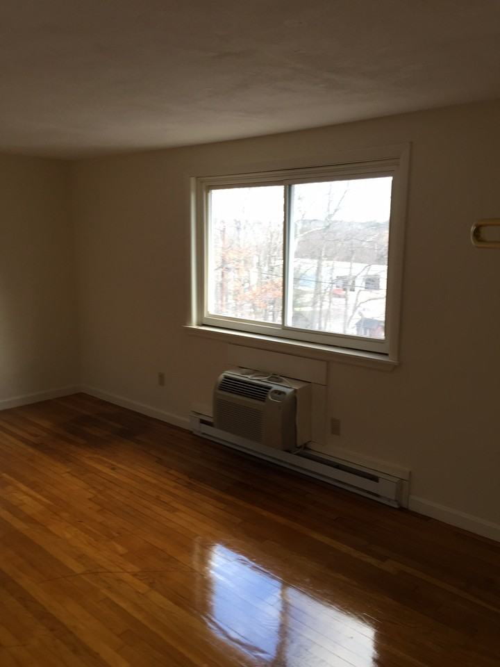 130 Dean Avenue - Photo 3 of 16