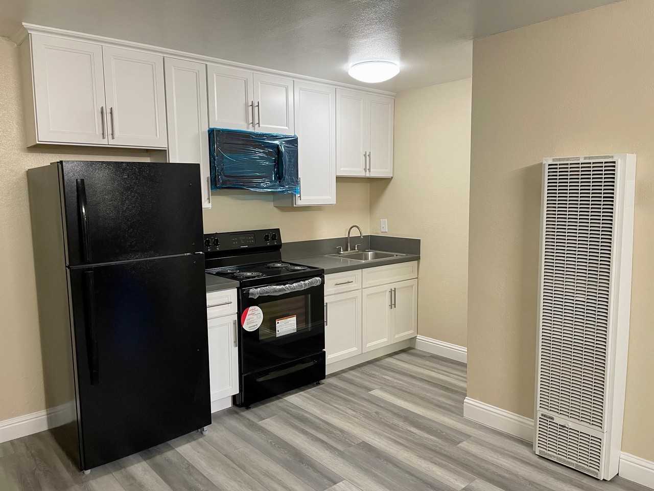 1931 Dwight Way - Photo 3 of 21