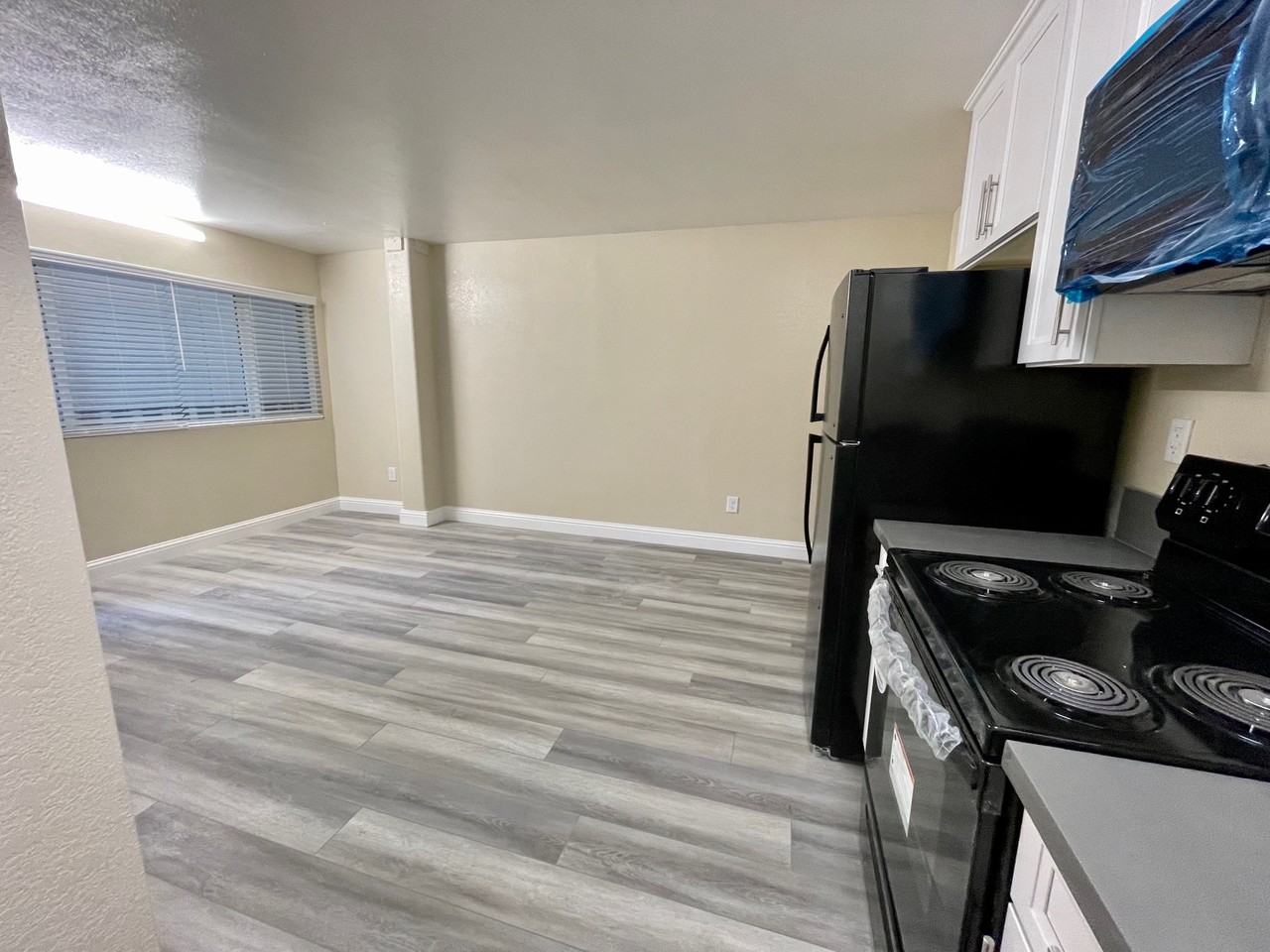 1931 Dwight Way - Photo 5 of 21