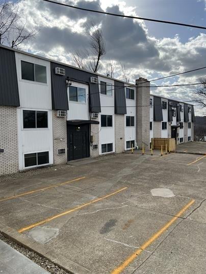 777 Riverview Street - Photo 7 of 8