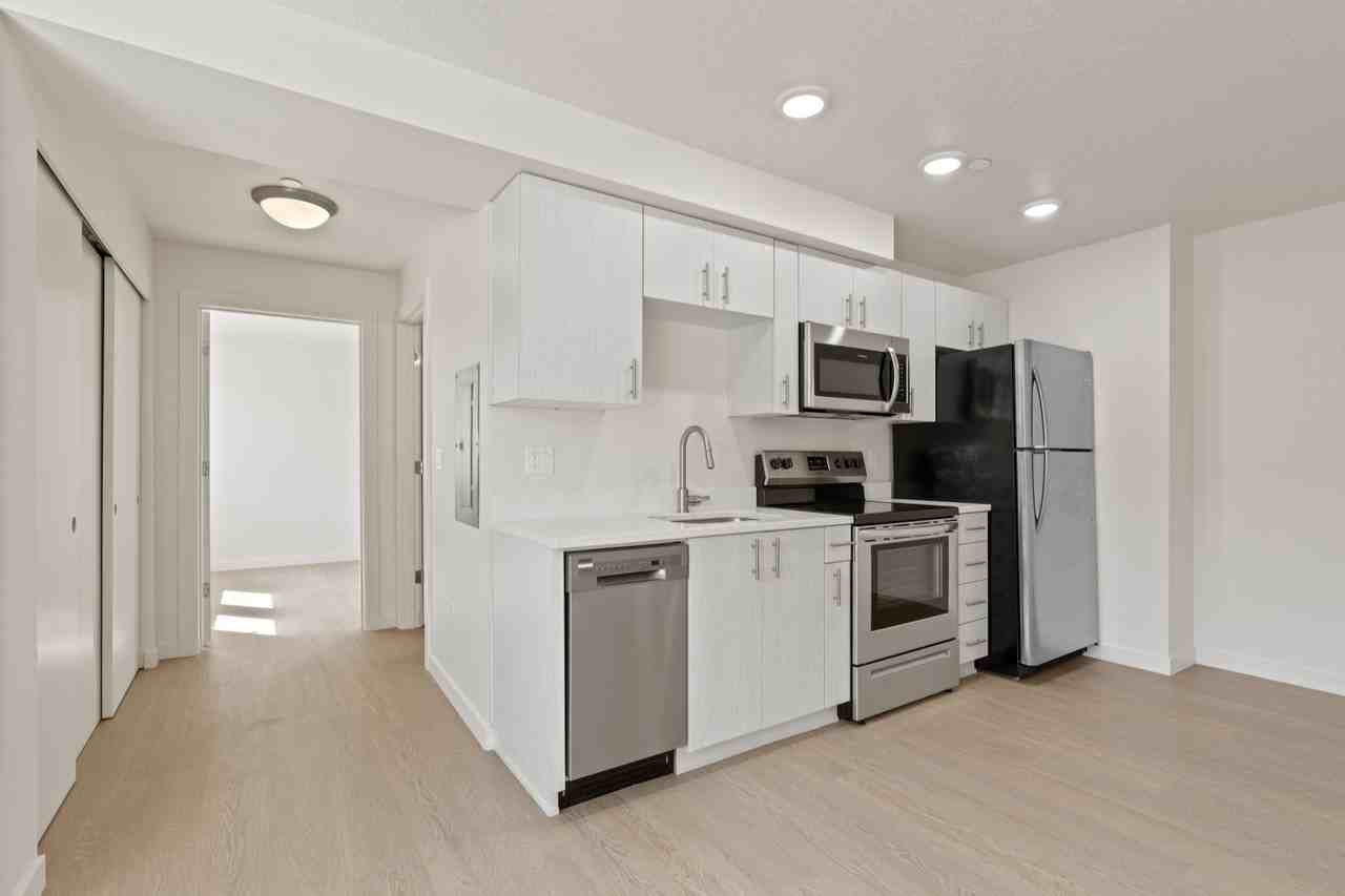 Duke Henry Flats - Photo 4 of 21