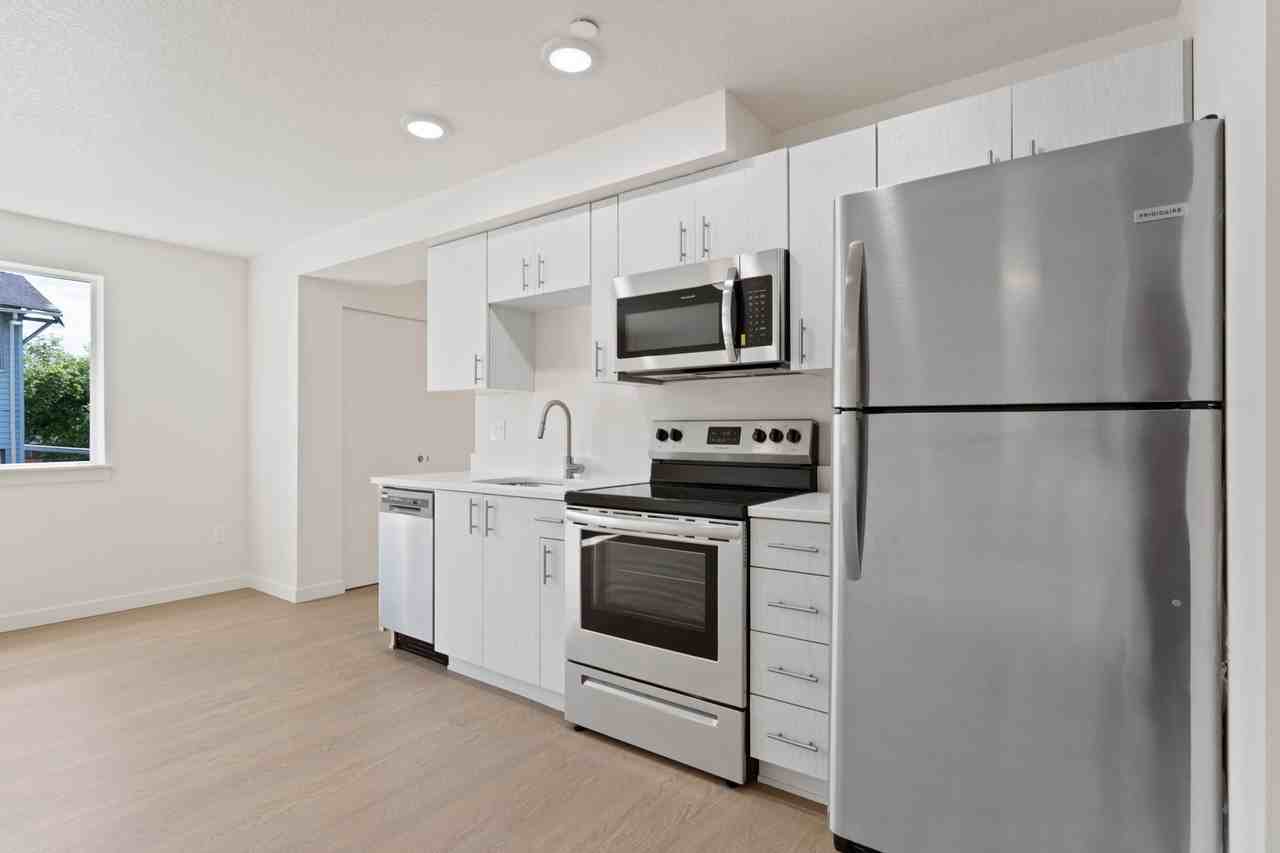 Duke Henry Flats - Photo 5 of 21