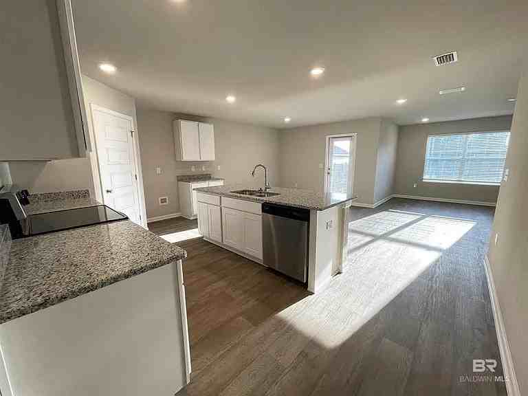 20615 Mercury Drive - Photo 2 of 19