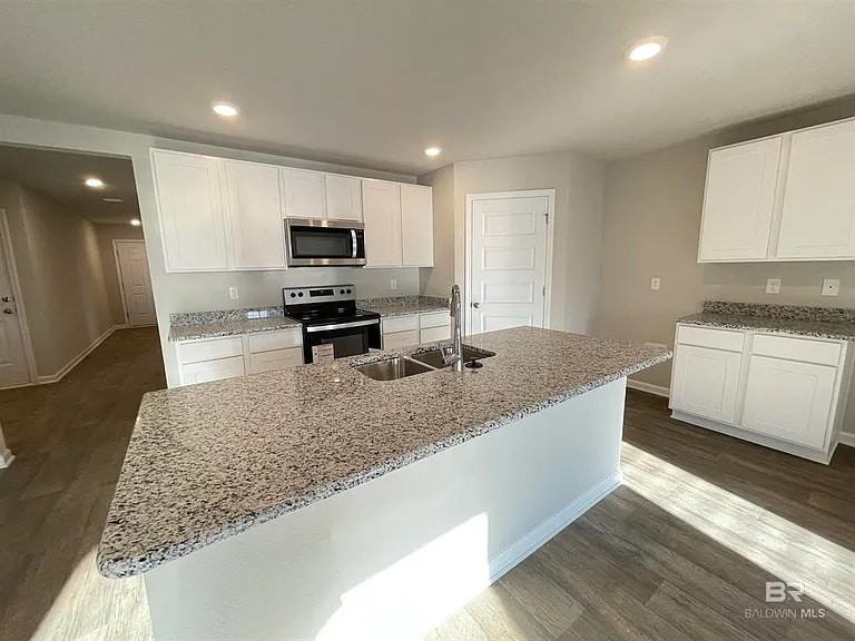 20615 Mercury Drive - Photo 3 of 19