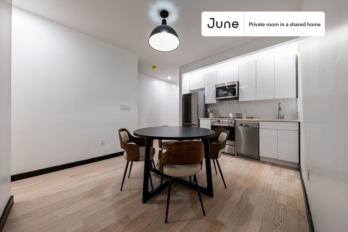 624 E 17th St #A - Photo 7 of 17