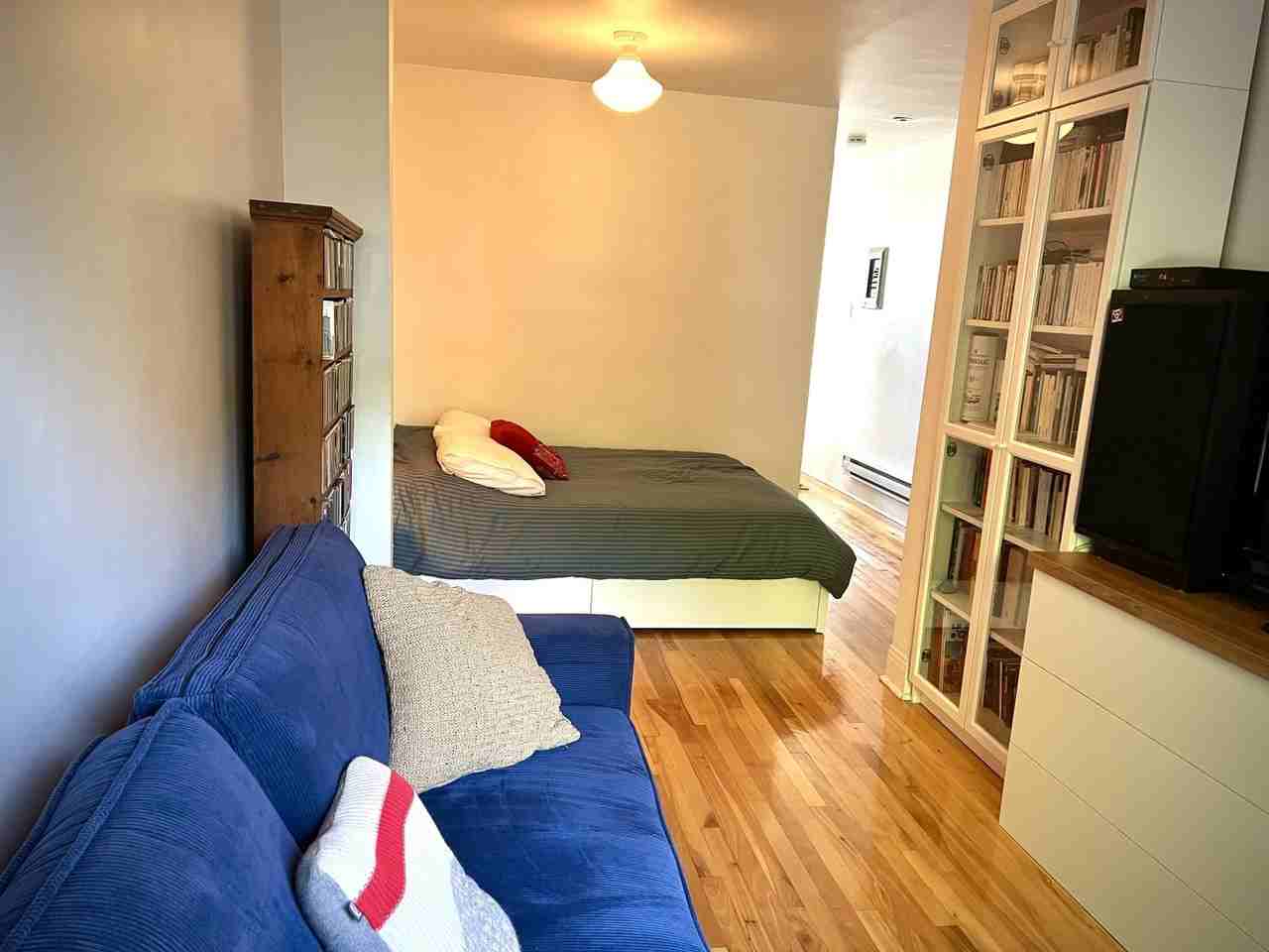 6664 Rue De Bordeaux - Photo 2 of 11
