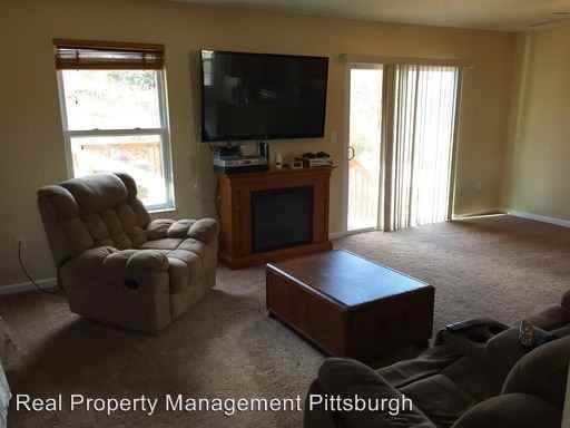 1204 Canterbury Dr - Photo 3 of 15