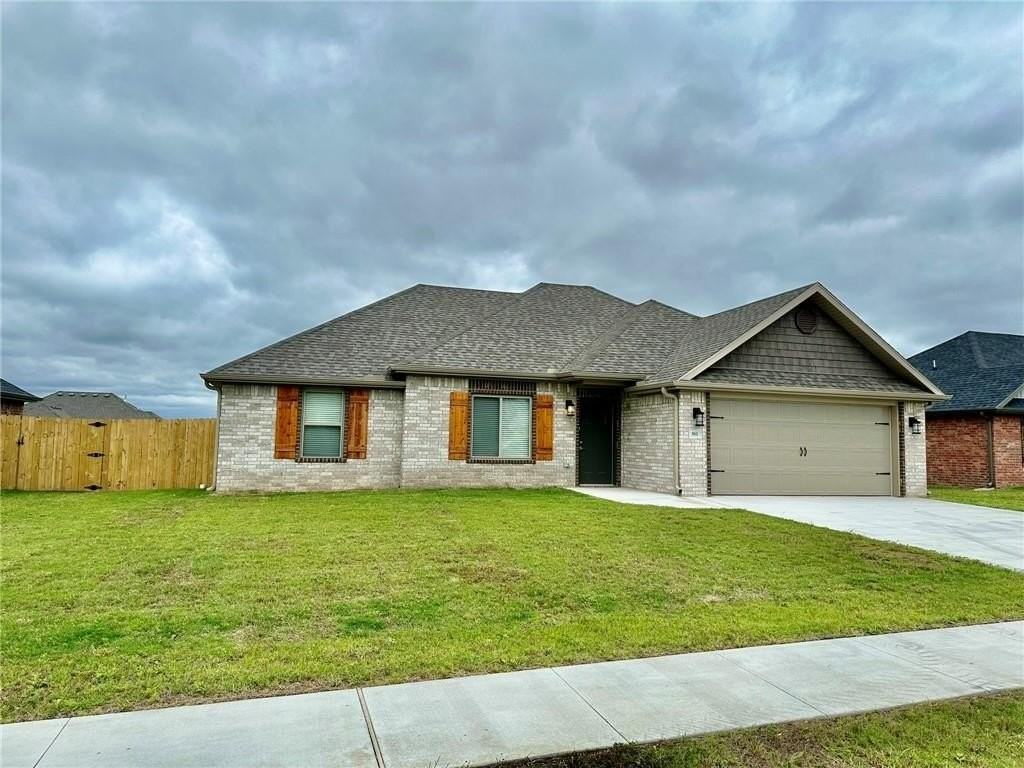 861 Sugar Loaf St - Photo 2 of 25