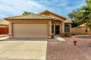 7415 W Crest Ln - Photo 1 of 1