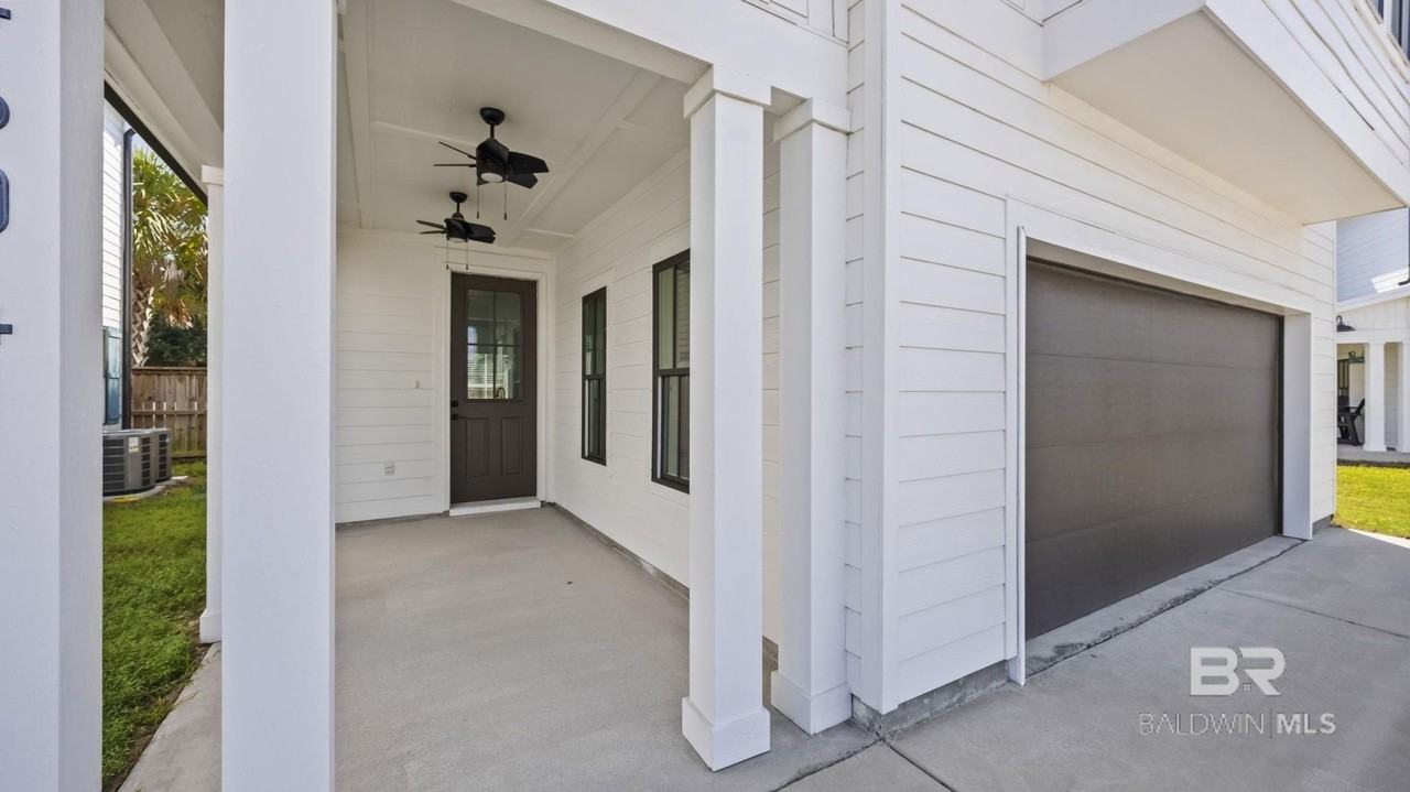 4604 Casablanca Dr - Photo 3 of 18