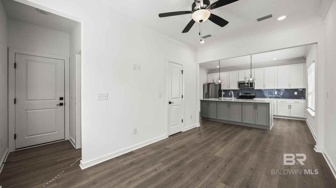 4604 Casablanca Dr - Photo 6 of 18