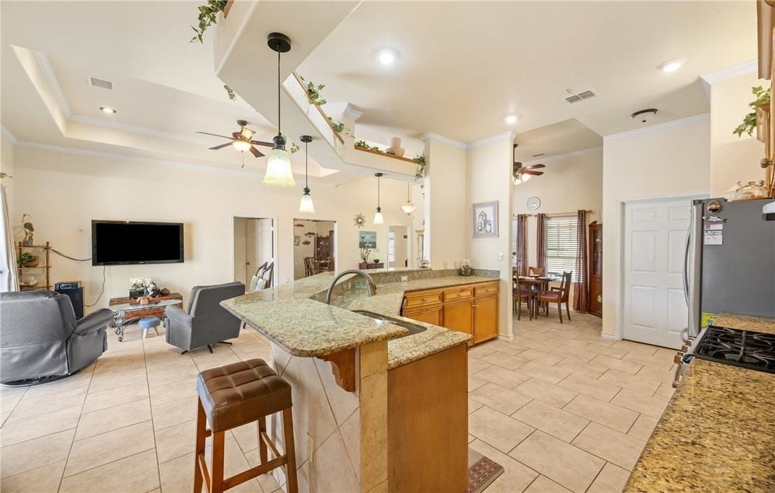 15706 Finistere Street - Photo 3 of 9