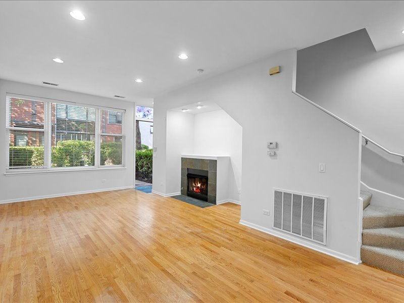 945 N Howe St #H - Photo 6 of 8