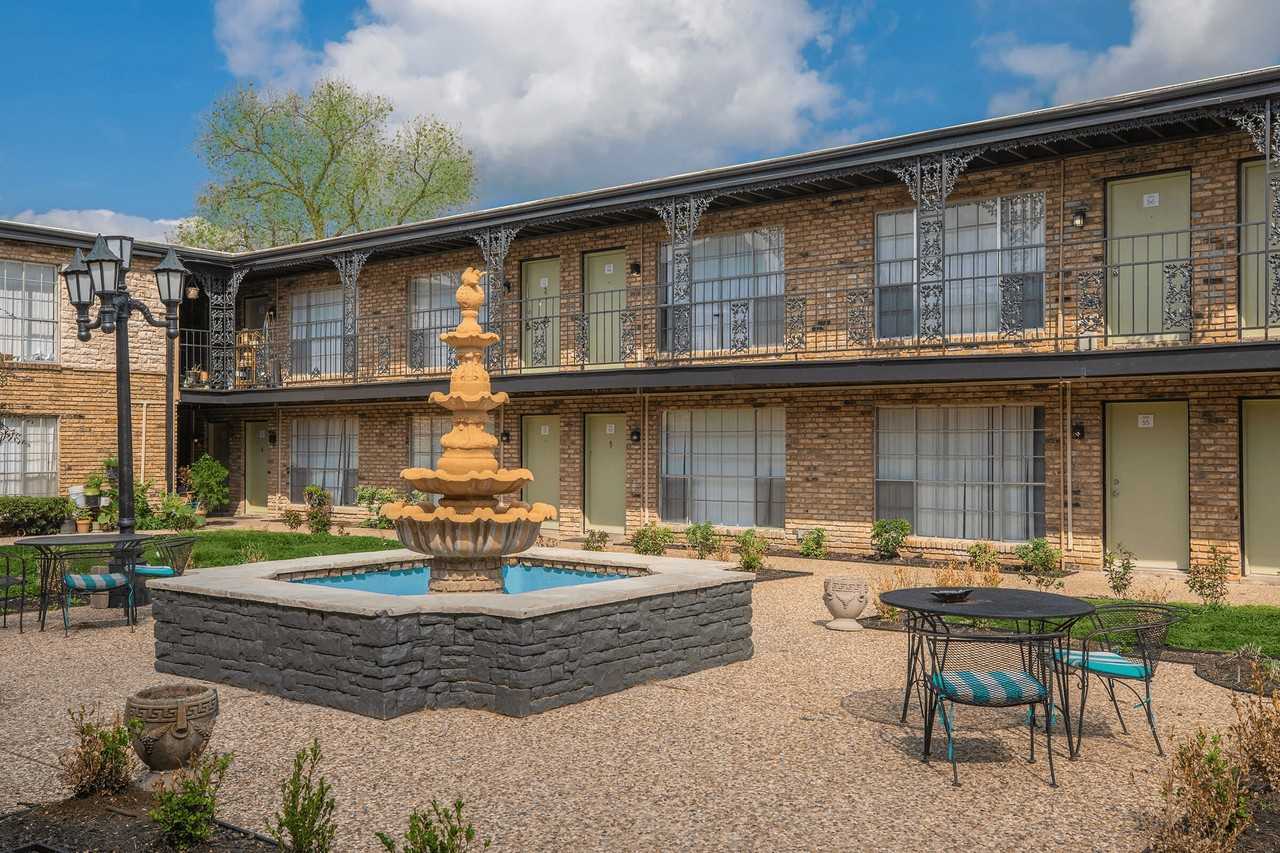 Tiffany's at the Galleria I - Photo 2 of 39