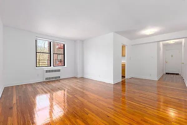 Grand Central Pkwy #1H - Photo 5 of 5