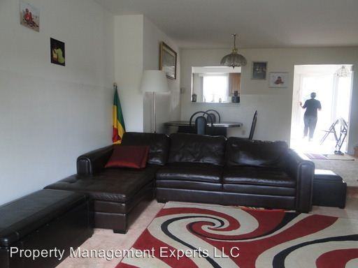 12304 Sandy Point Ct - Photo 2 of 25