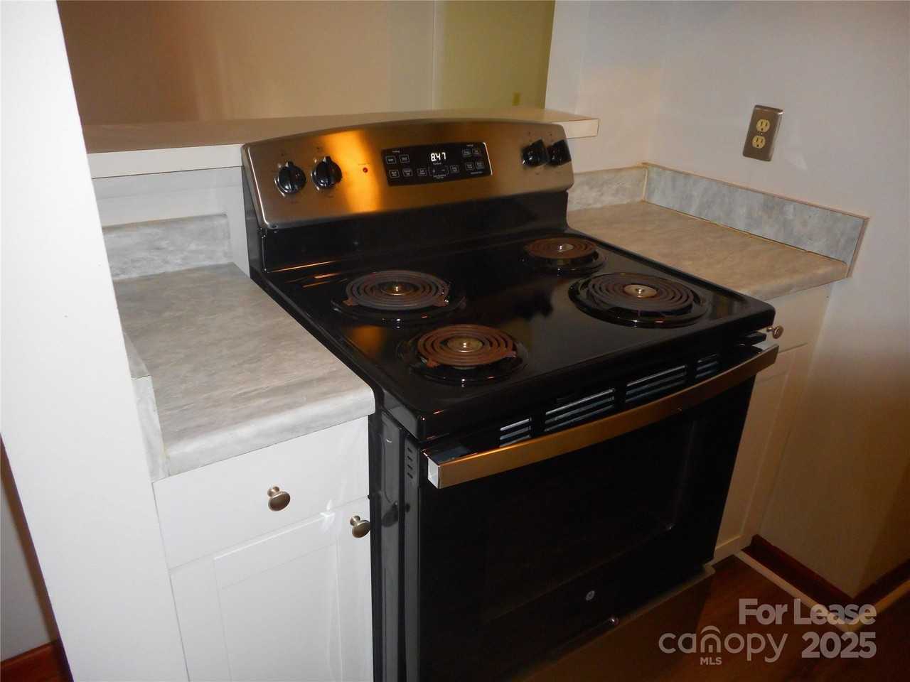 5016 Sardis Road #C - Photo 5 of 20