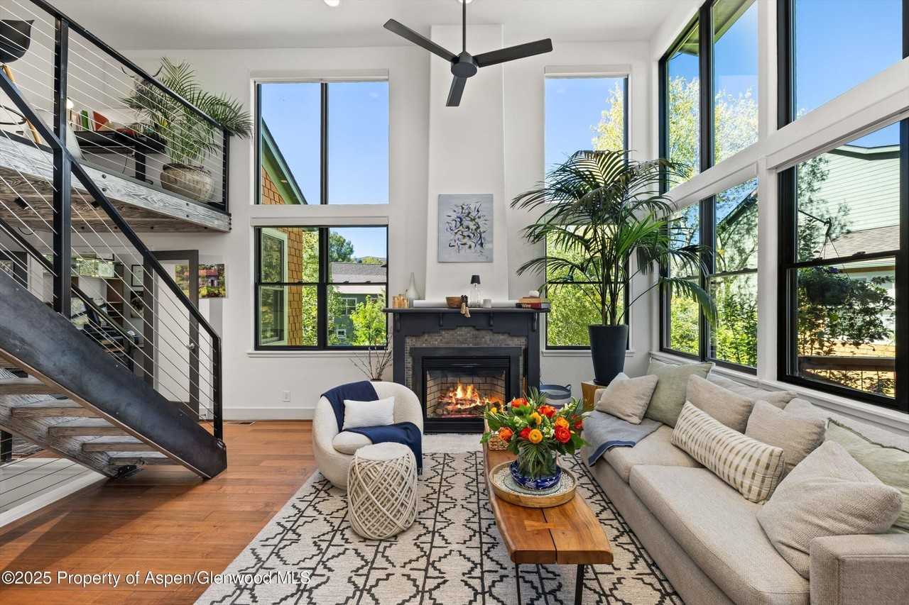 437 undisclosed - Photo 6 of 40