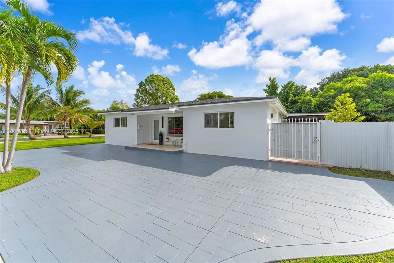 Sw 85th Ave - Photo 2 of 8