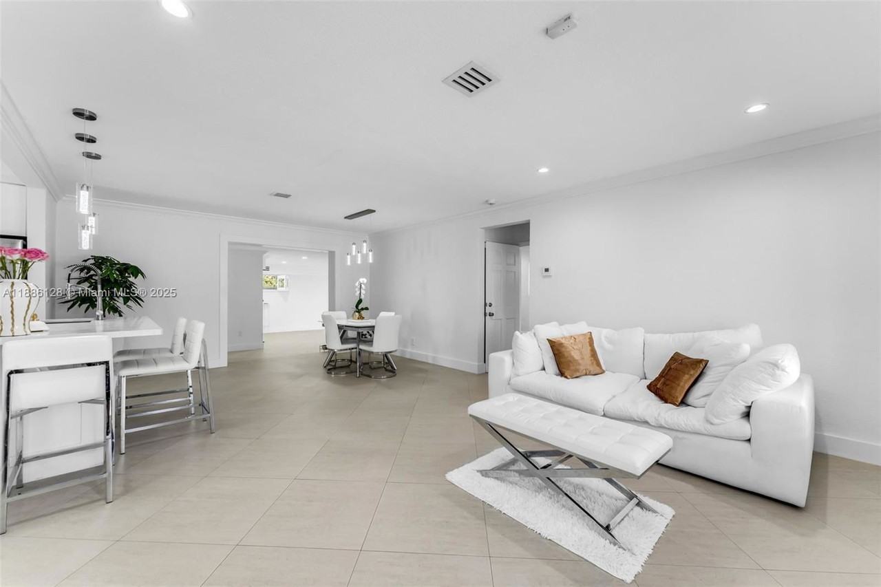 Sw 85th Ave - Photo 3 of 8