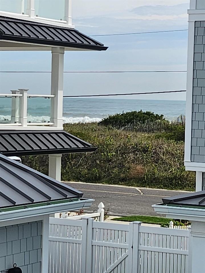 353 11th St S - Photo 3 of 17