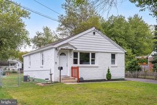 33 E Clinton St - Photo 1 of 1