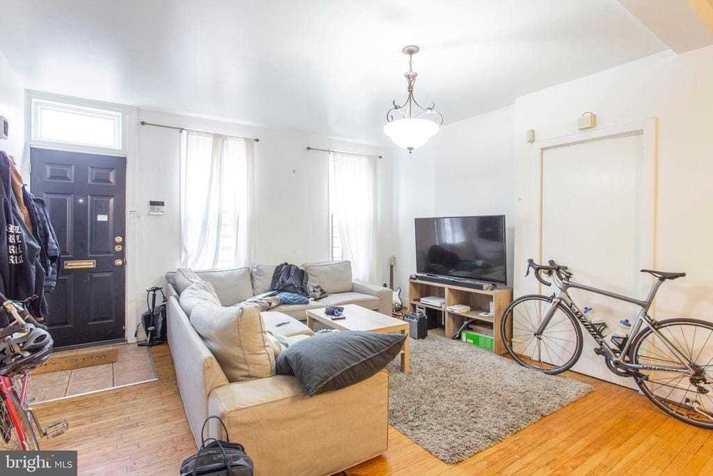 3942 Delancey Street - Photo 3 of 23