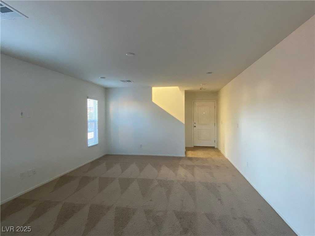 4948 Quest Tribe St - Photo 4 of 39