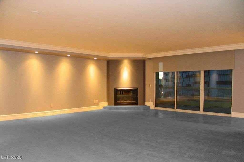 2747 Paradise Rd #502 - Photo 4 of 30